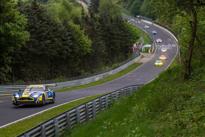 ⚡ Mobil Listrik Produksi yang Pernah Menaklukkan Sirkuit Nürburgring
